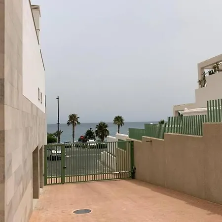 Apartment El Cantal. Maravilloso En Primera Linea De Playa Con Piscina. Mojacar